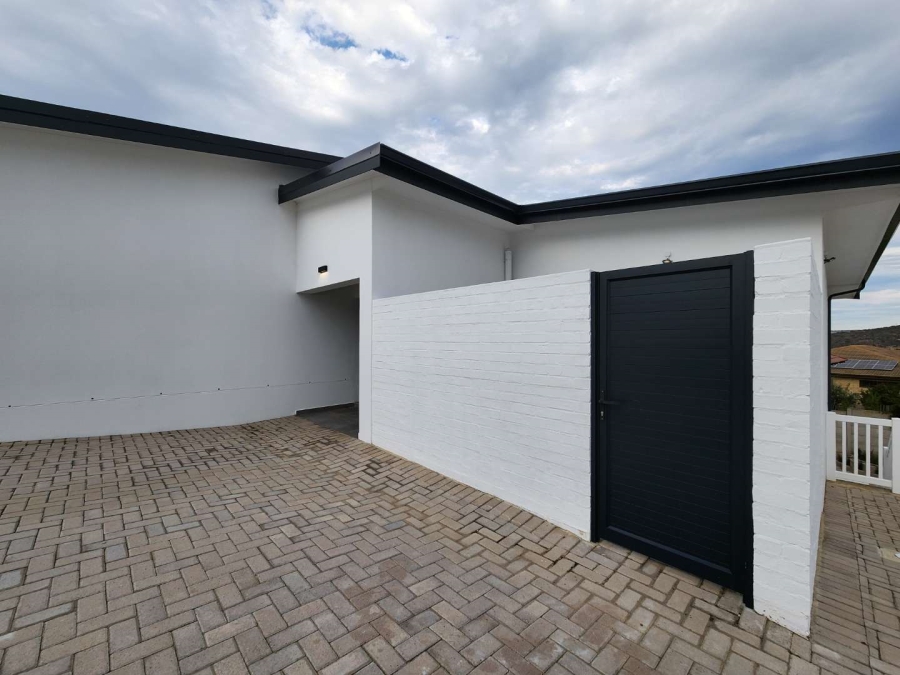 3 Bedroom Property for Sale in Seemeeu Park Western Cape